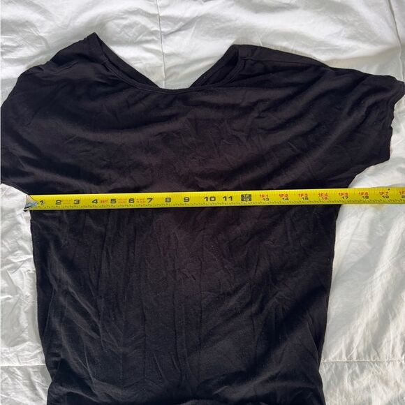 Francesca’s Black Twist Front Short Sleeve Tee Size XXS - Picture 8 of 9
